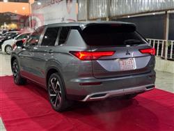 ميتسوبيشي اوتلاندر